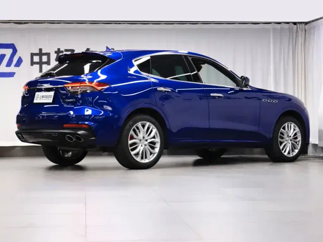 Maserati Levante — Фото автомобиля 3