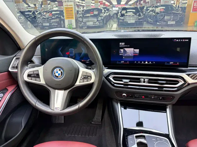 BMW i3 — Фото автомобиля 4