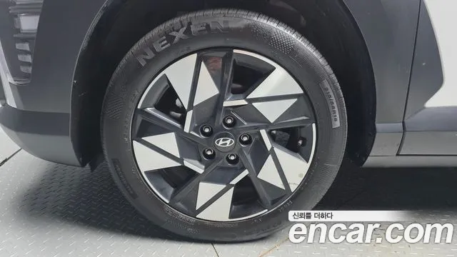 Hyundai Kona SX2 — Фото автомобиля 5