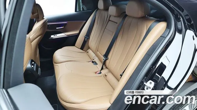 Mercedes-Benz E-Class W214 — Фото автомобиля 11