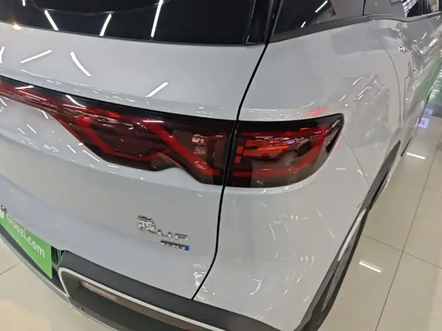 BYD Yuan UP — Фото автомобиля 7