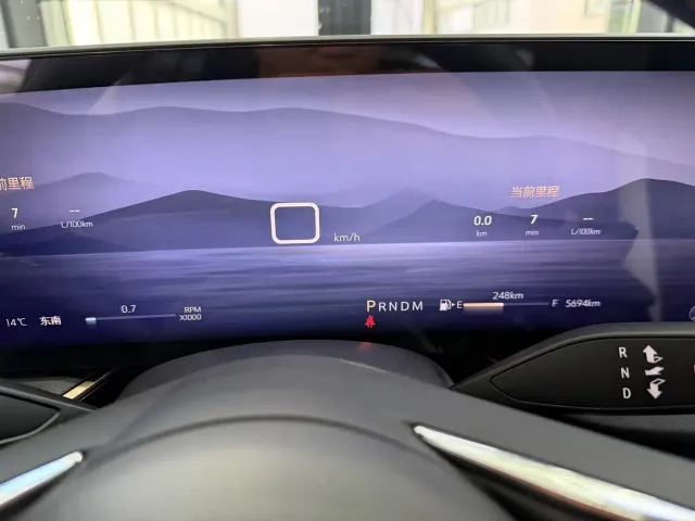 Buick Envision S — Фото автомобиля 11