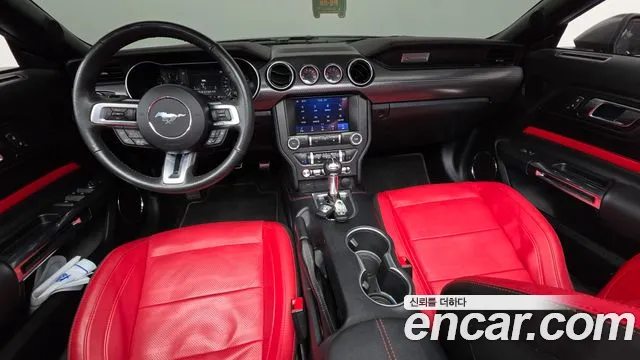 Ford Mustang Mustang GT Кабриолет — Фото автомобиля 6