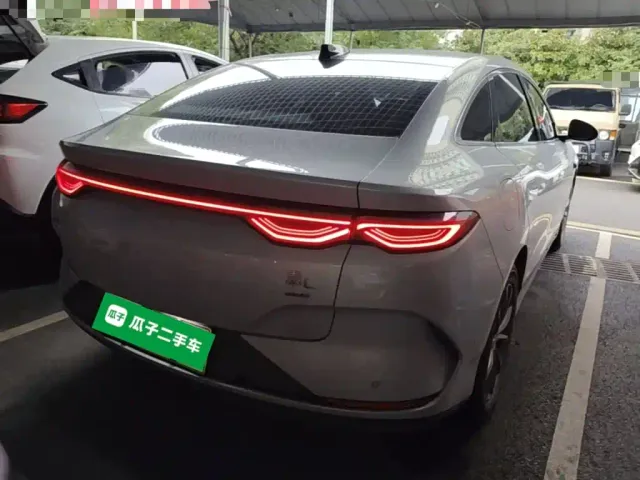 BYD Qin L — Фото автомобиля 6