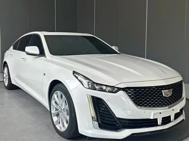 Cadillac CT5 — Фото автомобиля 3