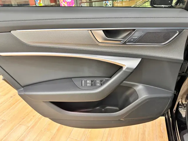 Audi A6L — Фото автомобиля 15