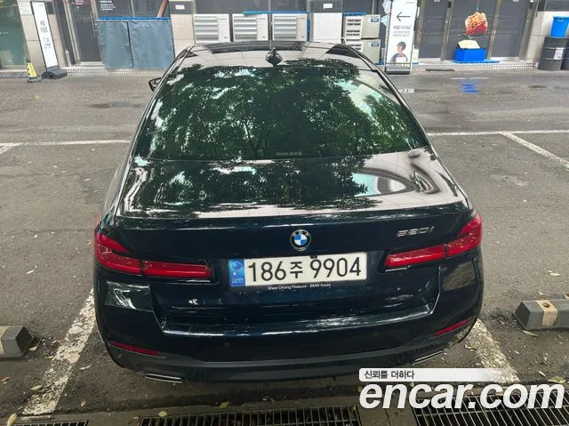 BMW 5-Series — Фото автомобиля 6