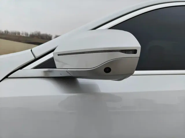BMW 5 Series — Фото автомобиля 22