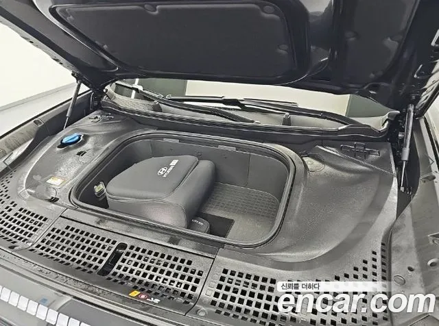 Hyundai Ioniq9 — Фото автомобиля 5