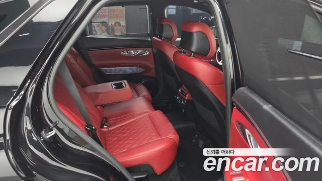 Genesis GV70 2.5T Бензин AWD — Фото автомобиля 12