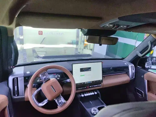 iCAR V27 — Фото автомобиля 3