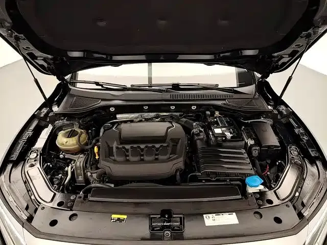 Volkswagen Passat — Фото автомобиля 17