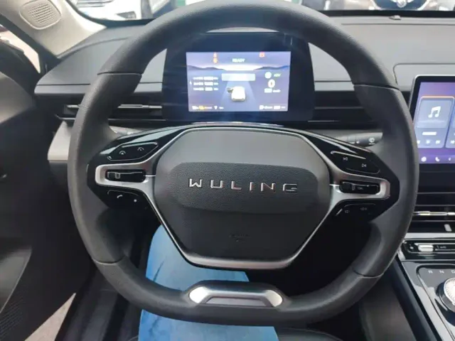 Wuling Starlight — Фото автомобиля 10