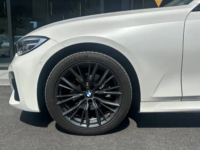 BMW 3 Series — Фото автомобиля 5