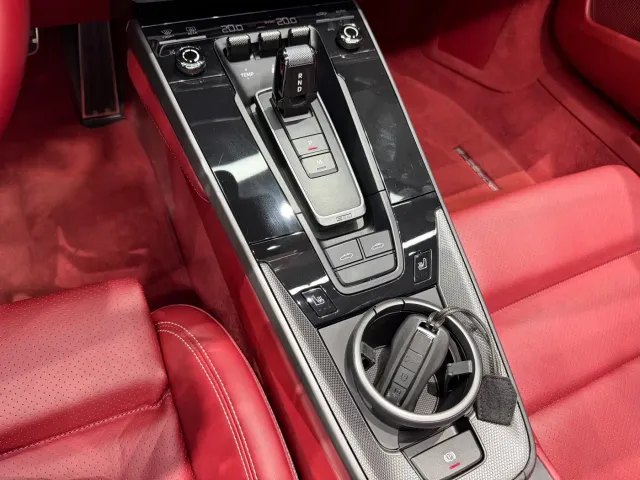 Porsche 911 — Фото автомобиля 11