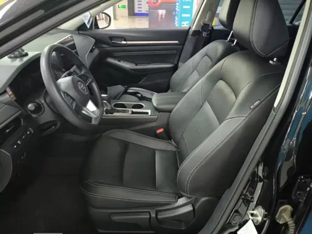 Nissan Teana — Фото автомобиля 14