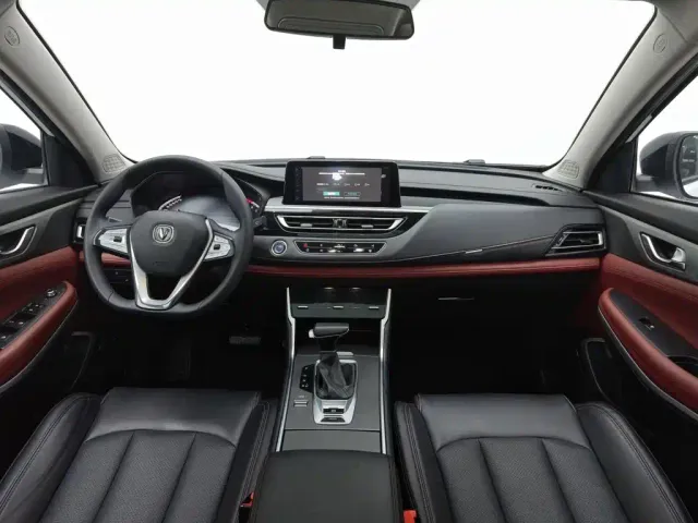 Changan CS75 — Фото автомобиля 5