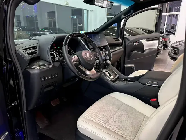 Lexus LM — Фото автомобиля 6