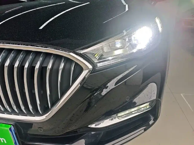 Hongqi H5 — Фото автомобиля 17