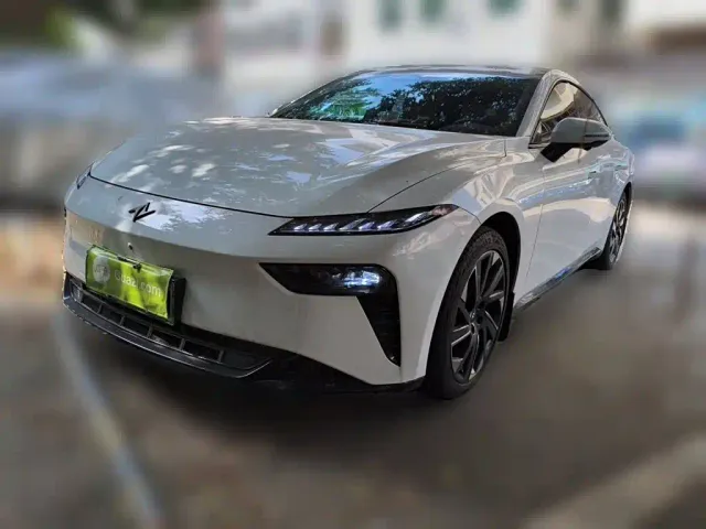 Фотография автомобиля — Dongfeng eπ 007