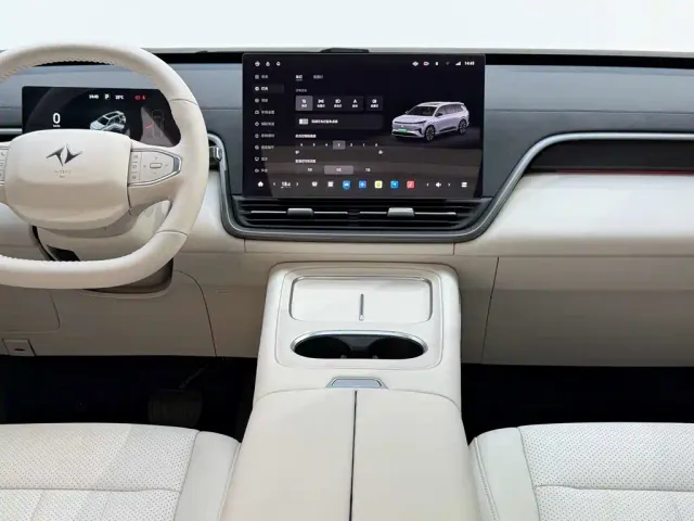 Dongfeng eπ 008 — Фото автомобиля 25