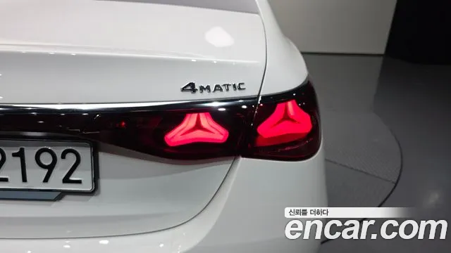 Mercedes-Benz E-Class E-класс W214 E300 4MATIC Exclusive — Фото автомобиля 17
