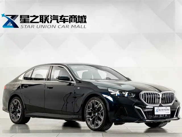 BMW BMW 5 Series 2025 530Li Premium M Sport Package — Фото автомобиля 5