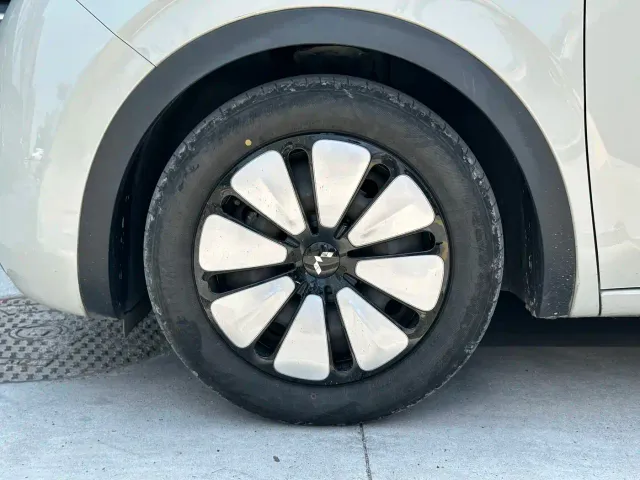 Wuling Bingo — Фото автомобиля 14