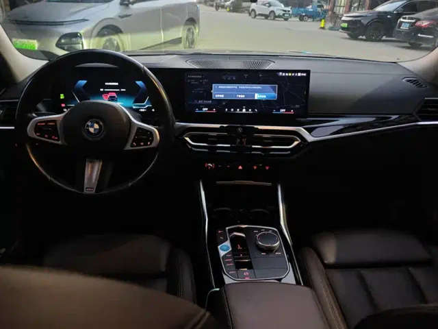 BMW i3 — Фото автомобиля 12
