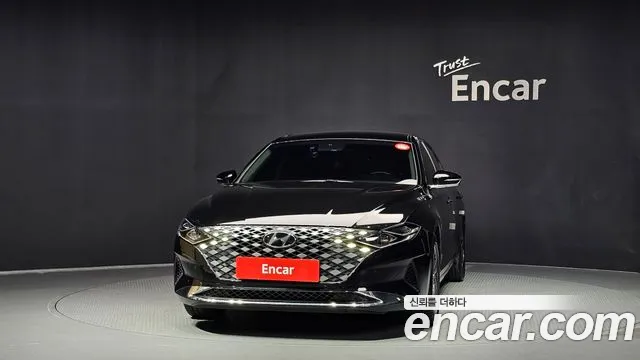 Hyundai Grandeur New — Фото автомобиля 3