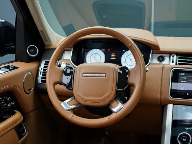 Land Rover Range Rover — Фото автомобиля 21