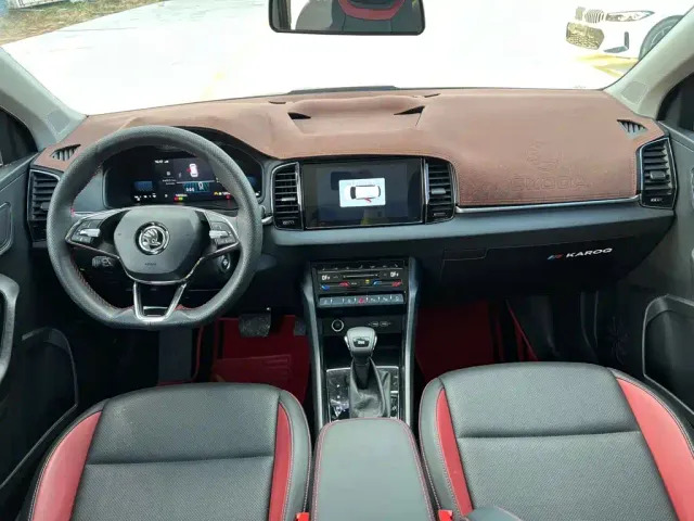 Skoda Karoq — Фото автомобиля 16