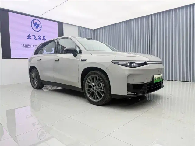 Leapmotor C10 — Фото автомобиля 3