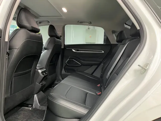 Geely Emgrand — Фото автомобиля 19