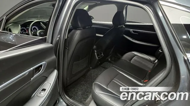 Hyundai Sonata Sonata (DN8) 1.6 Turbo — Фото автомобиля 11