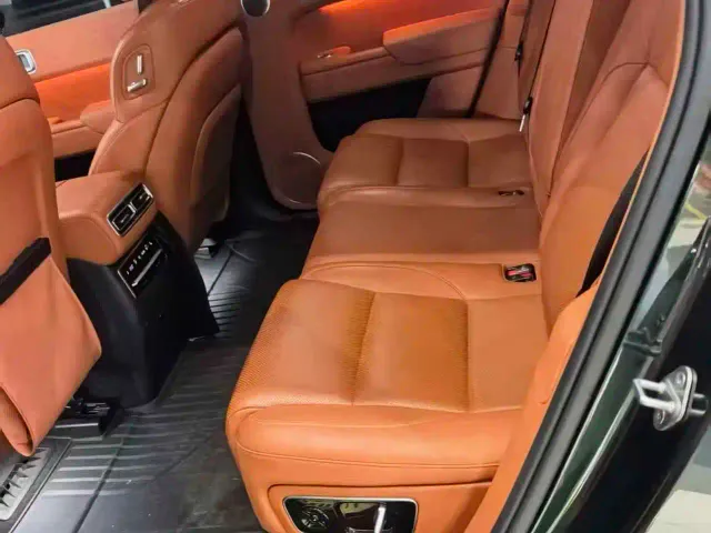 Li Auto L7 — Фото автомобиля 5