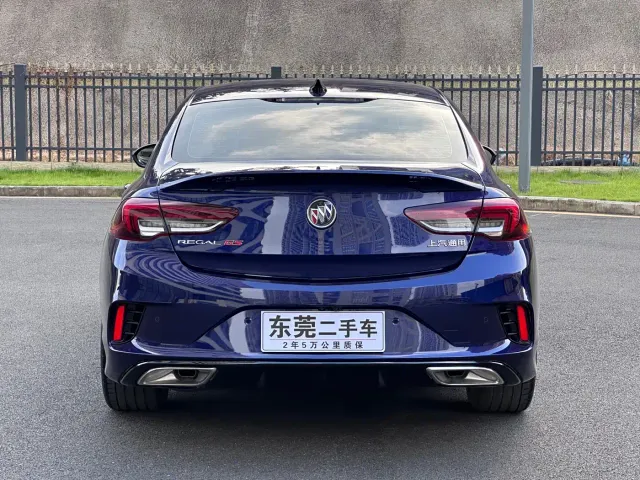 Buick Regal — Фото автомобиля 8