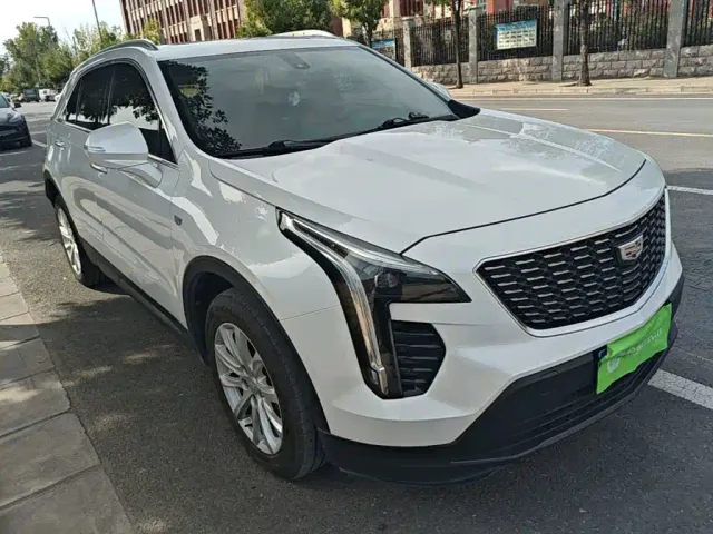 Cadillac XT4 — Фото автомобиля 3