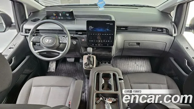 Hyundai Staria Staria Tourer 11 мест — Фото автомобиля 7