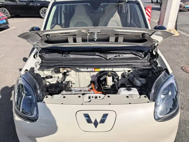 Wuling Hongguang Mini EV — Фото автомобиля 4