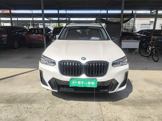 BMW X3 — Фото автомобиля 2