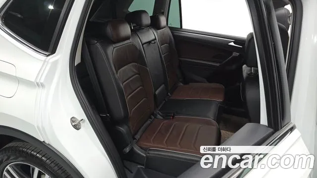 Volkswagen Tiguan — Фото автомобиля 18