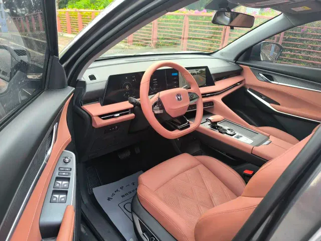 Changan CS75 Plus — Фото автомобиля 9