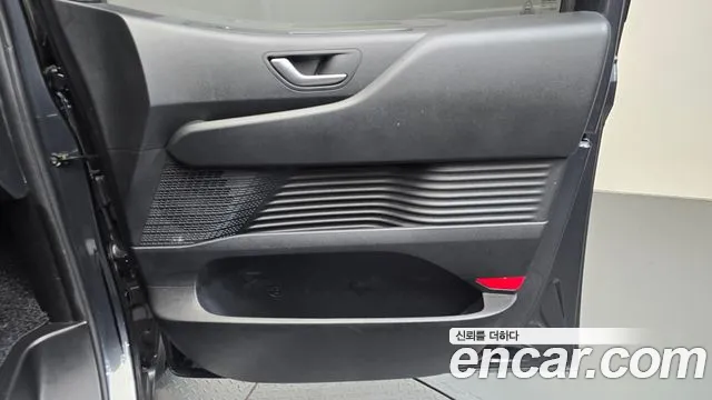 Hyundai Staria — Фото автомобиля 13
