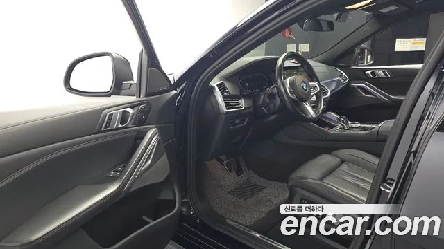 BMW X6 xDrive40i M Sport — Фото автомобиля 9