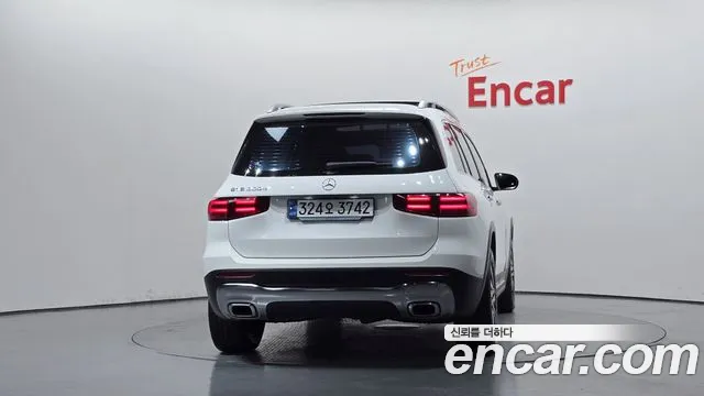 Mercedes-Benz GLB-Class X247 — Фото автомобиля 4