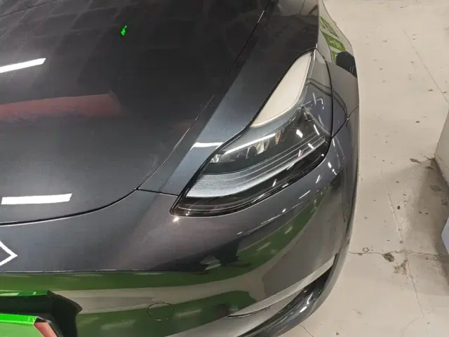 Tesla Model Y — Фото автомобиля 23