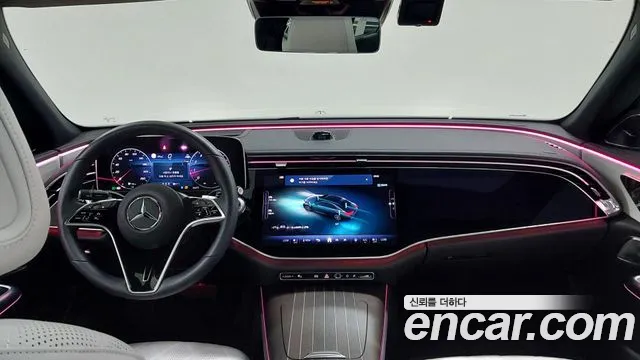 Mercedes-Benz E-Class — Фото автомобиля 7