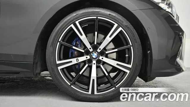 BMW 5 Series G60 — Фото автомобиля 5