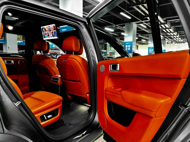 Li Auto L9 — Фото автомобиля 13